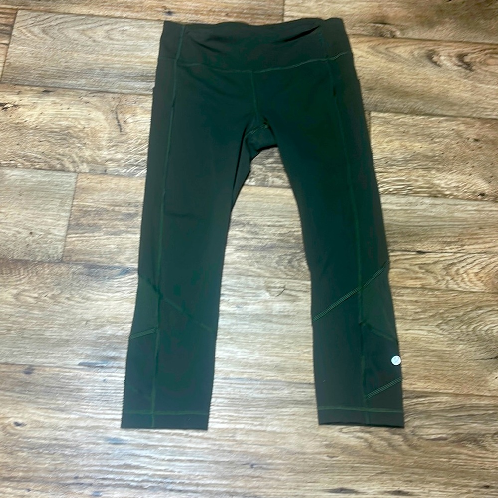Lululemon run crops